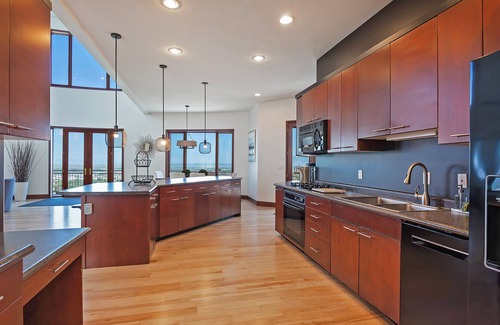 North Salt Lake Haus | Ansichten, Herbst, Winter, Ski, Urlaub, Event, Hochzeit, Pinnacle Retreat!