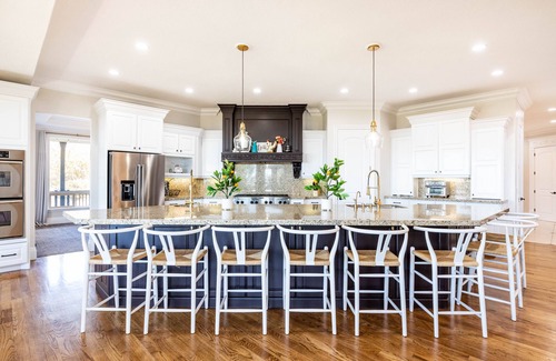 Alpine Haus | Mountain Retreat: Unparalleled Views, Indoor Gym