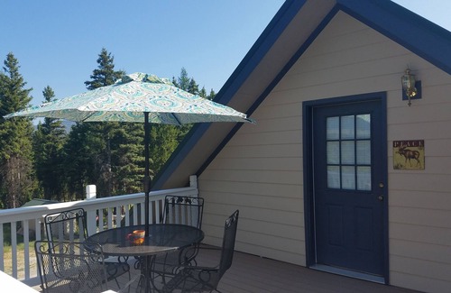 Marion Haus | Beobachten Sie die "überwinternden Elche" von Ihrem privaten Deck aus!