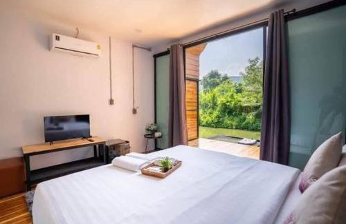 Doi Saket Haus | Mountain View ห้องพักริมน้ำ พร้อมสระว่ายน้ำ และพื้นที่ส่วนตัว
