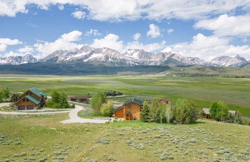 Stanley Kabine | Mountain View Home - Spektakulärer Bergblick mit Sägezahn