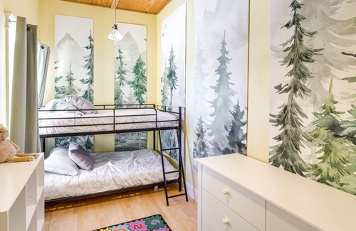 Edgar Haus | Mountain-View Laurel Respite On 20 Private Acres!