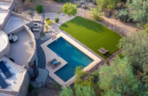Pinnacle Peak Haus | Mountain Views - Pool - Games - YogaDeck