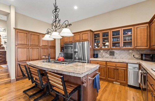 Gold Mountain Haus | Stunning Resort Mountaintop Cabin