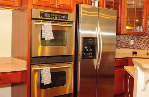 Fort Washington Haus | Movie Theater, Parking, 6 bdm, DC suburb 2 Kitchen