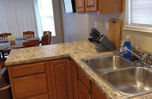 Union Haus | MS Long term Hotel Extended 30 day Furnished HOUSE