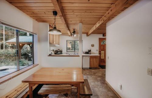 Maple Falls Skihütte | Mt Baker Lodging - Cabin 67 - Private 2-story cabin with a private hot tub