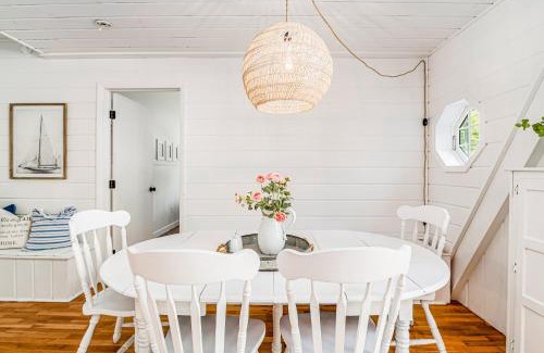 Charlevoix Haus | Mt McSauba A Frame Cottage