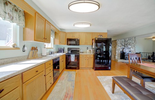 Garden Valley Haus | Mtn-View Oasis w/Pool Access in Garden Valley