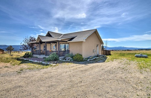 Nathrop Hütte | Mtn Views & Fire Pit: Nathrop Gem Near Hot Springs