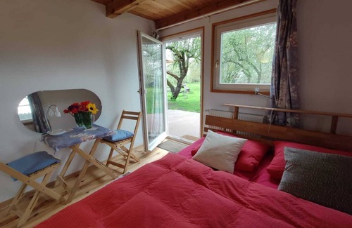 Kustrin-Kietz Haus | Mud building in the old apple orchard