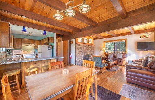 Ridgewood Kabine | Muletail Lodge in Carnelian Bay Close to town, hiking, biking
