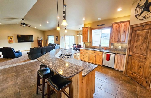 Lewiston Haus | Multifamily 6 bed 3 bath home with fun for everyone!