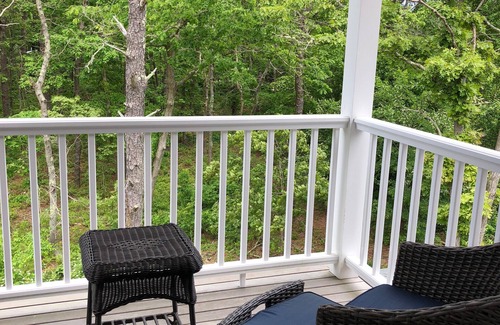 Oak Bluffs Haus | NEUES Zuhause, 2 Master-Suiten, Central Air: August verfügbar