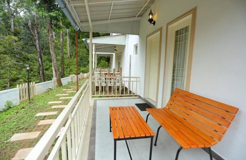 Chinnakanal Haus | Munnar, Chinnakkanal, 3 Bedroom resort-MastersFarm