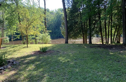 Paris Kabine | Muskegon River Cabin