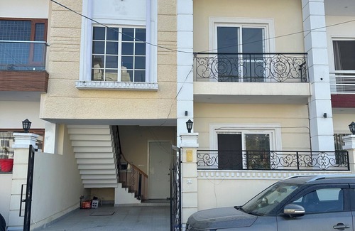 Bullawala Haus | Mussorrie View Homestay