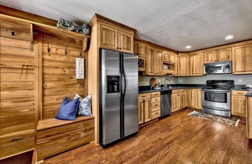 Tahoe Village Eigentumswohnung | Mv71 Heavenly remodel condo pool hot tub