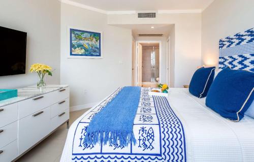 Coconut Grove Hotel | MVR Not a normal suite-An Elevated Miami Stay