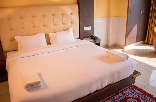 Tapovan Resort | MVT Resort & Restaurant