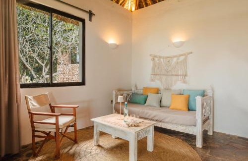 Shimoni Hotel | Mwazaro Beach Lodge