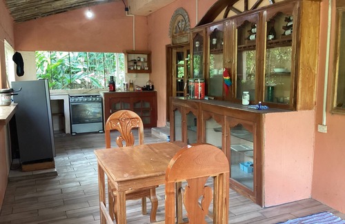 Tuxtla Chico Kabine | Flores exóticas Cozy cabin charming 1ra. Sección de Guillén Oriente WiFi, AC