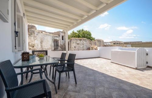 Glinado Haus | My Family Home