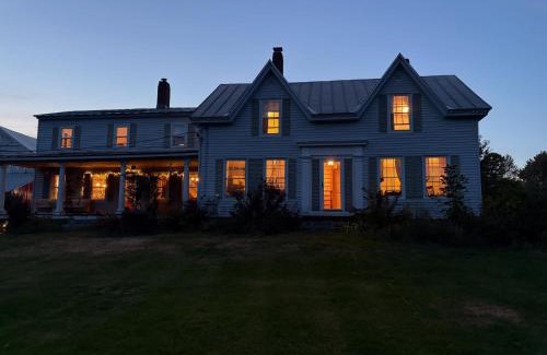Oakland Haus | My Valhalla Farm