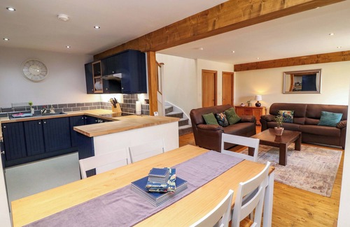 Dogdyke Hütte | MYLO'S COTTAGE, family friendly, with open fire in Boston