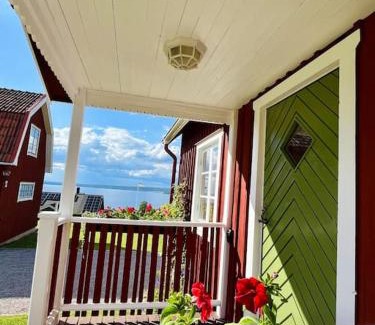 Rattvik Haus | Mysig stuga med sjöutsikt