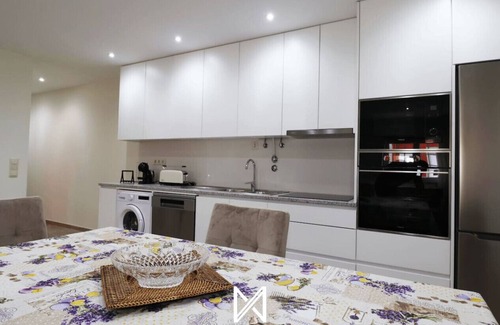 Peso da Regua Haus | MyStay - Oliveira Douro House | Two-Bedroom Apartment