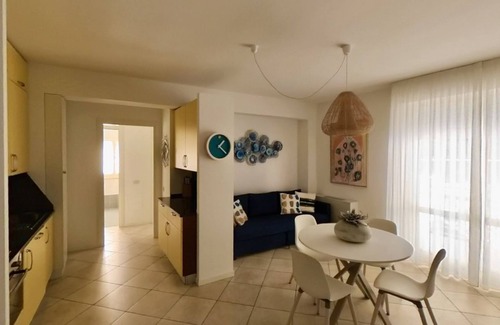 Numana Wohnung | N276 - Numana, Spiaggiola beach front apartment