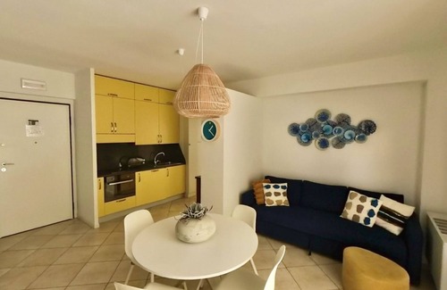 Numana Wohnung | N276 - Numana, Spiaggiola beach front apartment