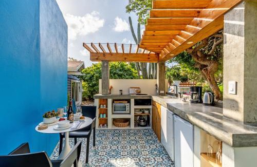 Paradera Kabine | Naïma Luxury Home, Cottage & Apartment Rentals