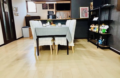 Shin-Osaka Wohnung | Nagomi no Yado Umeda 1 station 3 min. walk from station 1 building 4 rooms for private use Kyoto-Kobe direct access