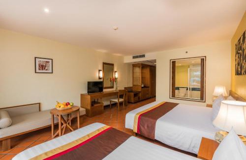 Sa Khu Resort | Naithonburi Beach Resort - SHA Extra Plus