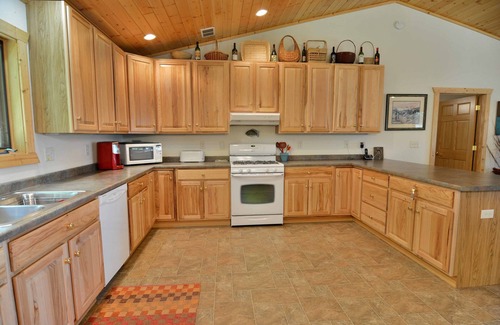 Cable Haus | Namakagon Landing 4 Bedroom Home by RedAwning