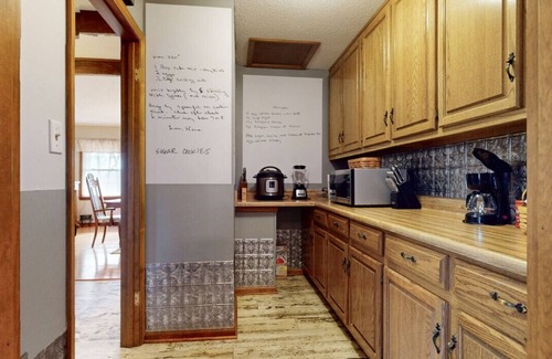 Fayetteville Haus | Nana’s Place @ Possum Hollow