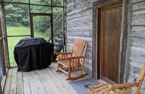 Nancy Kabine | Nancy Kentucky 1800s log cabin
