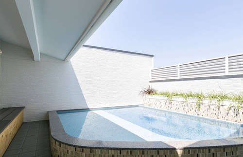 Yokoshibahikari Hütte | Nanja Monja