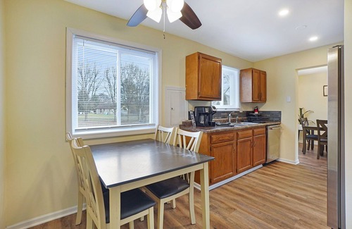 Fox Valley Haus | Naperville FHS Rental - Woodview Ct