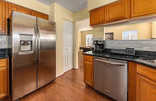 Naperville Haus | Naperville Rental - Skylane Dr