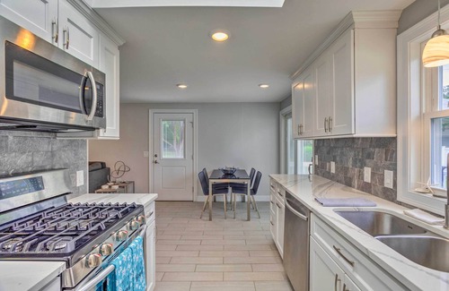 Narragansett Haus | Narragansett Escape by Narrow River & Beaches