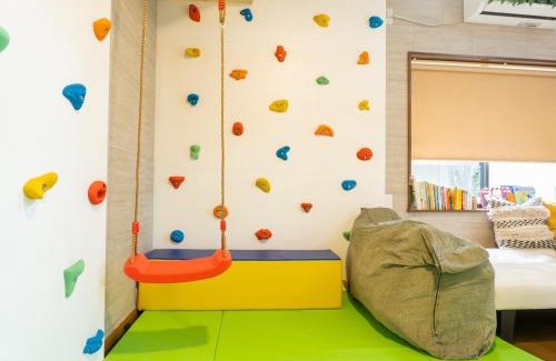 Nasu Haus | Nasu Adventures Inn お子さま大興奮 吹き抜け全面アスレチックネット屋根付き本格BBQで楽しむ森の中のファンタジーな宿