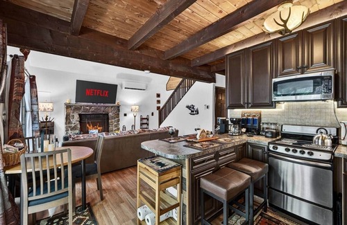 Lake Ariel Skihütte | Enjoy 5-Star Chalet Fun Golf Pools Lake Beach Gym Tennis Booking Fast 4 Laborday