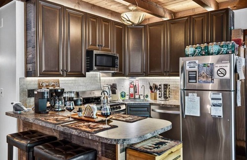 Lake Ariel Skihütte | Enjoy 5-Star Chalet Fun Golf Pools Lake Beach Gym Tennis Booking Fast 4 Laborday