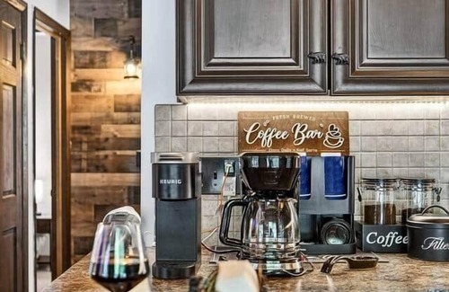 Lake Ariel Skihütte | Enjoy 5-Star Chalet Fun Golf Pools Lake Beach Gym Tennis Booking Fast 4 Laborday