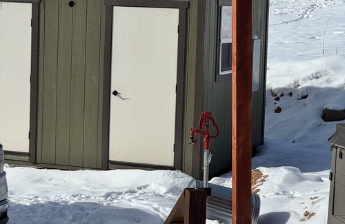 Kila Wohnmobilvermietung | Native American Tipi 1