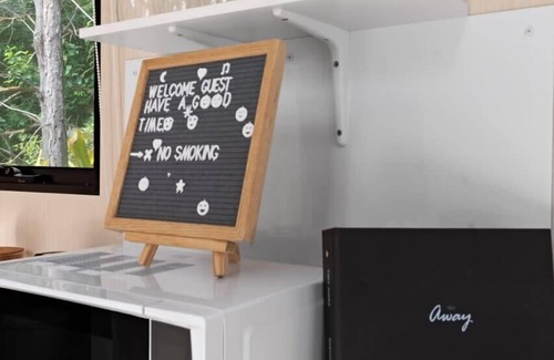 Bahrs Scrub Haus | Natural Age by Tiny Away