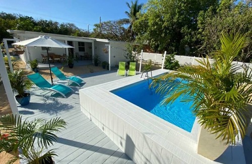 Cotton Tree Bay Haus | Nature Escape Getaway w/ in-room dining service & amenities/3bdrm 1bth/sleeps 5